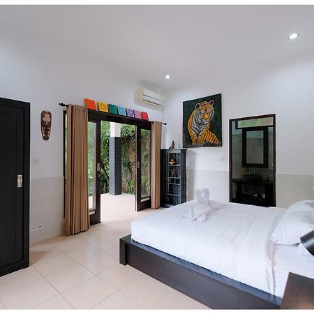Villa Wegy House-3Br In Udub With Pool And Jungle View Ubud Esterno foto