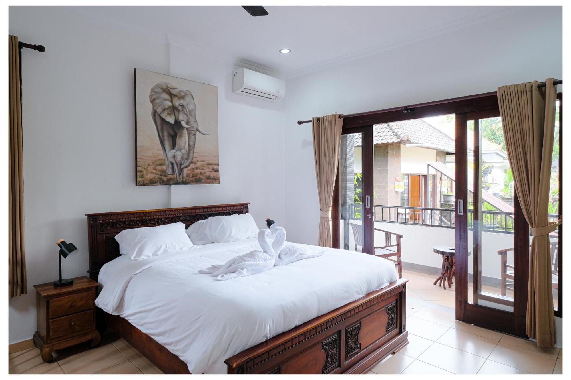 Villa Wegy House-3Br In Udub With Pool And Jungle View Ubud Esterno foto